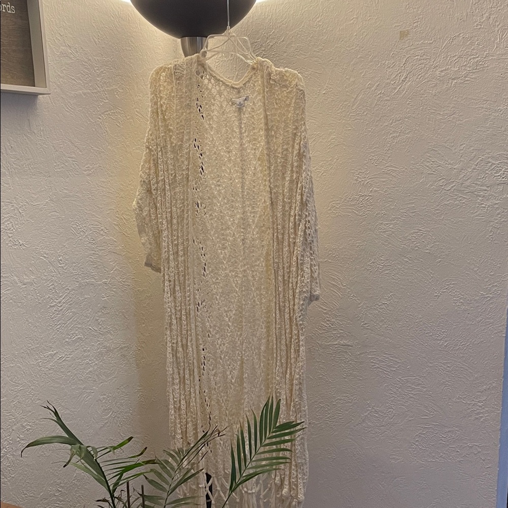 American Eagle Outfitters Cream Open-Front Fringe Duster